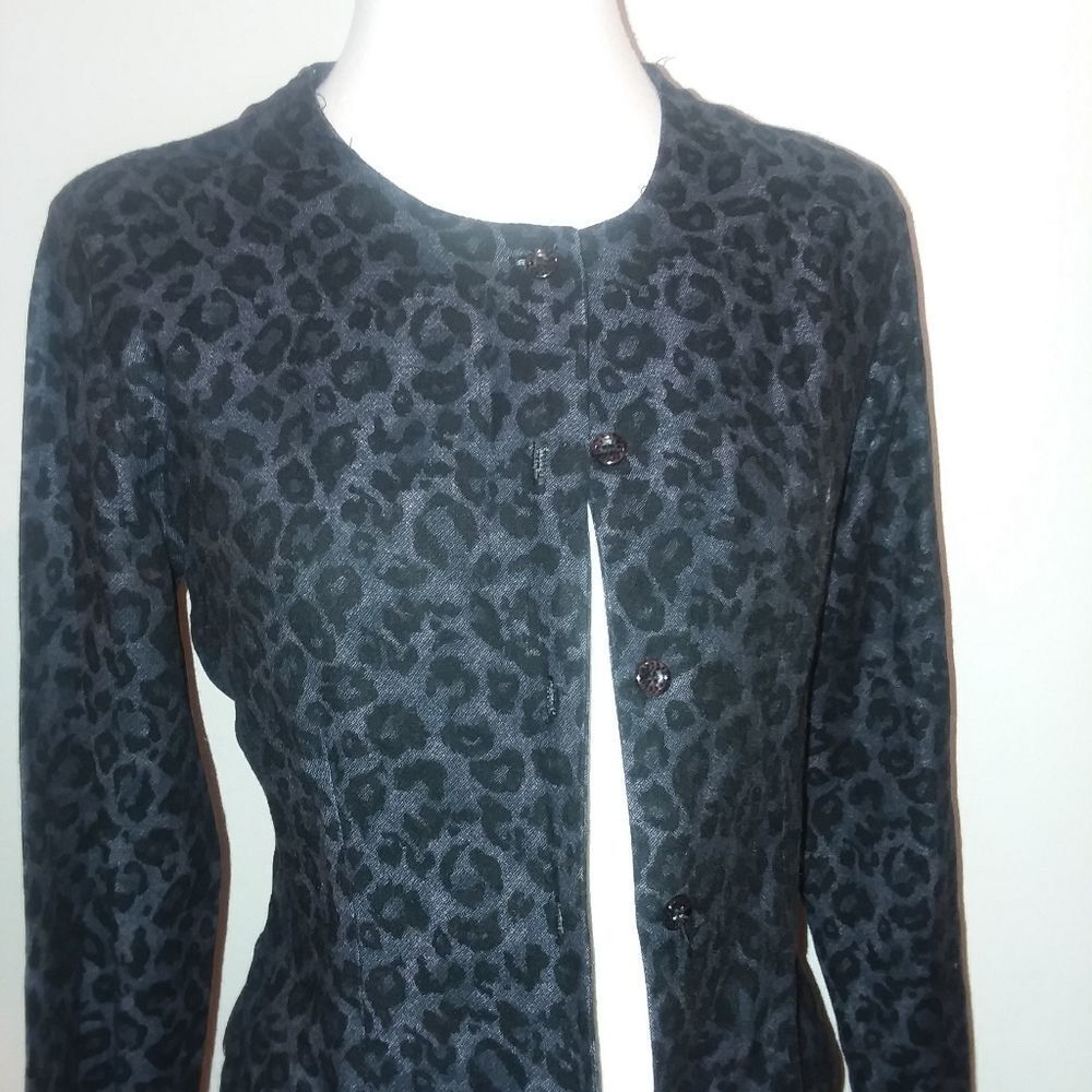Button up blouse/ jacket - Picture 4 of 4
